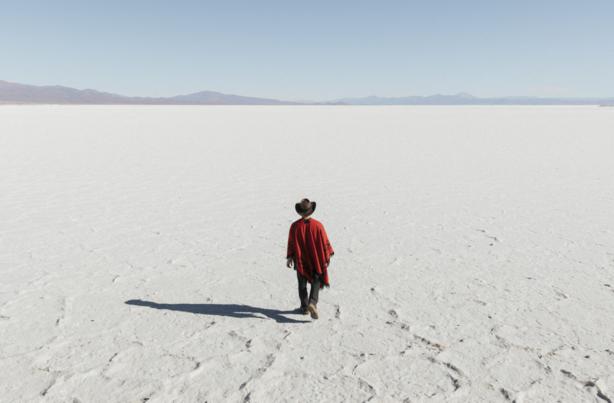 Walking throug Salinas Grandes in the Jujuy Province