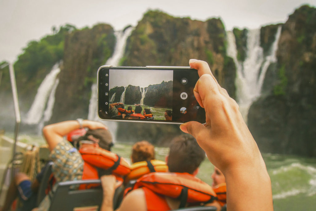 Enjoy a boat trip in Iguazú Falls!