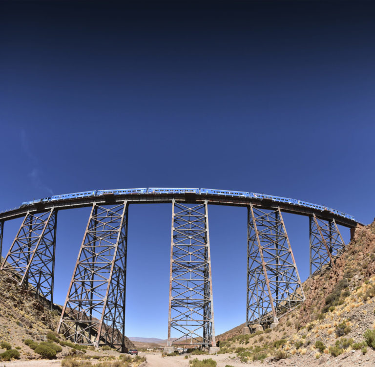 san-antonio-de-los-cobres-salta-tren-de-las-nubes-train-clouds