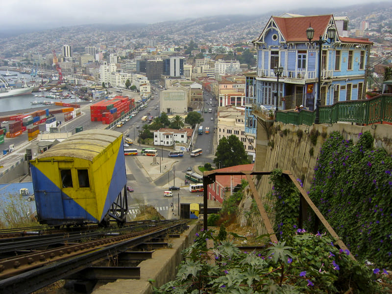 Near Santiago de Chile you can visit Valparaíso