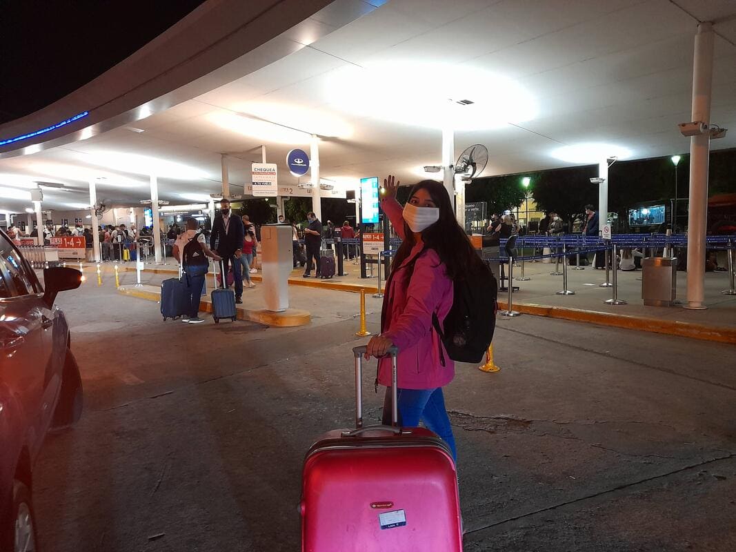 Solo woman travel from Buenos Aires International Airport